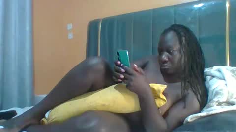 lindah32 online show from 03-04-26, 01:44