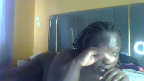 lindah32 online show from 03-10-26, 11:48