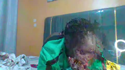 lindah32 online show from 06-27-26, 09:42