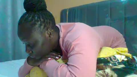 lindah32 online show from 07-17-26, 12:06
