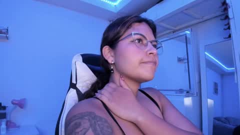  Lady  online show from 05-13-26, 02:31