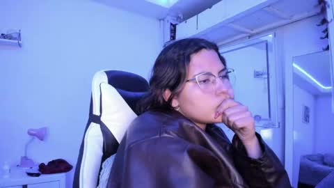  Lady  online show from 05-14-26, 05:03