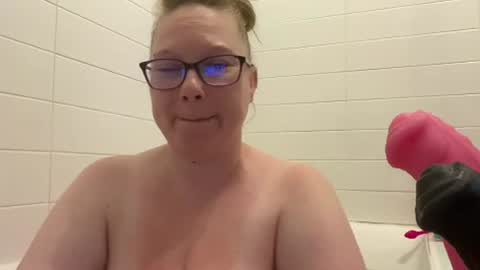 Snapshot of ladycherielynn chatting on 06-22-26, 06:38 LadyCherieLynn online show from 06-22-26, 06:38