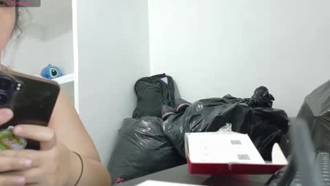 Snapshot of ladydeathz chatting on 03-19-26, 05:22 ladydeathz online show from 03-19-26, 05:22