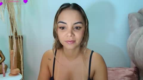 Hello im lady nice to meet you  online show from 11-28-25, 06:32