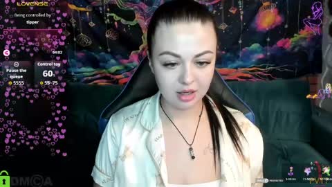 Snapshot of ladydrammer chatting on 05-11-26, 06:49 LadyDrummer online show from 05-11-26, 06:49