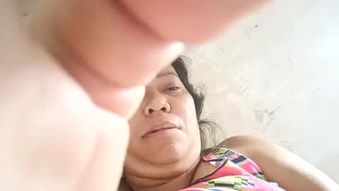 Snapshot of ladyjelyn69 chatting on 06-27-26, 01:43 ladyjelyn69 online show from 06-27-26, 01:43