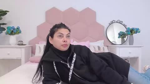 Snapshot of ladyliia chatting on 02-18-25, 04:26 Lia online show from 02-18-25, 04:26