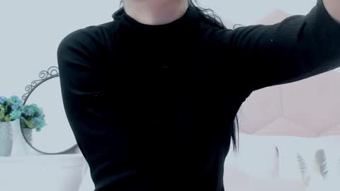 Snapshot of ladyliia chatting on 02-19-25, 05:05 Lia online show from 02-19-25, 05:05