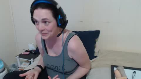 LadySlate online show from 02-02-25, 04:59