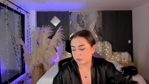 Lady  online show from 02-15-26, 04:42