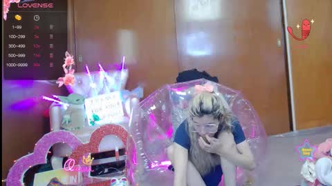 Snapshot of laflakita21 chatting on 02-13-26, 12:50 Skinnygirl online show from 02-13-26, 12:50