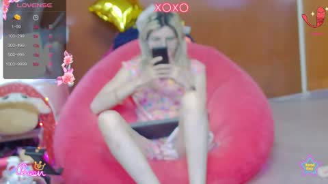 Snapshot of laflakita21 chatting on 07-25-26, 02:09 Skinnygirl online show from 07-25-26, 02:09