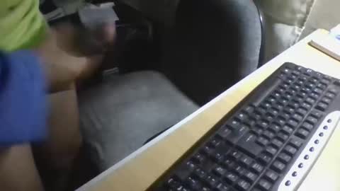 La Genova esta Dura beard boy male dick mastubate latinosexy latinohot latino glasses mature strong stronglegs online show from 04-01-26, 05:41