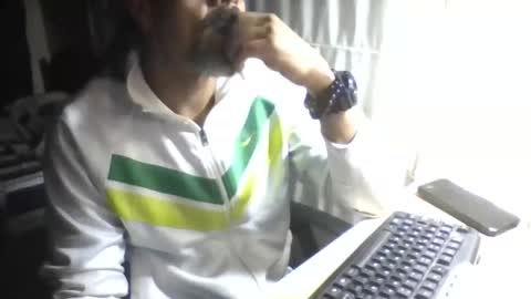 Snapshot of lagenovadura chatting on 05-26-26, 02:29 La Genova esta Dura beard boy male dick mastubate latinosexy latinohot latino glasses mature strong stronglegs online show from 05-26-26, 02:29