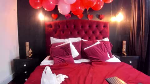 Laia  online show from 02-19-26, 12:01