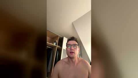 Snapshot of laichzeit1880 chatting on 02-22-26, 04:35 laichzeit1880 online show from 02-22-26, 04:35