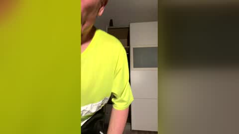 Snapshot of laichzeit1880 chatting on 04-10-26, 03:12 laichzeit1880 online show from 04-10-26, 03:12