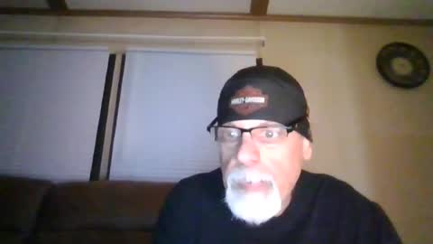 laidbackluxury online show from 06-12-26, 02:43