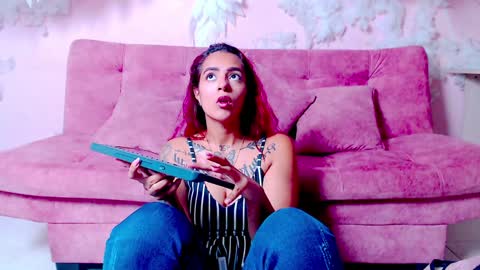 Laisy fox online show from 02-03-25, 02:02