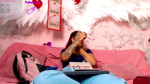 Laisy fox online show from 02-20-25, 01:51