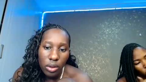 Snapshot of lalisa_manobal chatting on 07-07-26, 07:51 Lalisa online show from 07-07-26, 07:51
