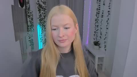 Laly online show from 02-06-26, 07:23