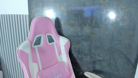 Snapshot of lana_boomer chatting on 03-08-26, 08:01 Lana online show from 03-08-26, 08:01