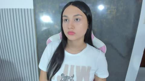 Snapshot of lana_boomer chatting on 04-10-26, 09:08 Lana online show from 04-10-26, 09:08