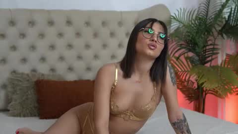 lanajenner online show from 04-16-26, 08:37