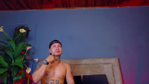 Lance  Max  online show from 03-25-26, 01:44