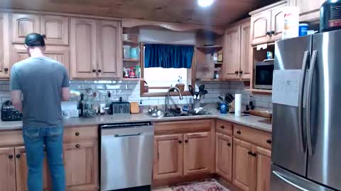 Snapshot of lancehardin chatting on 02-03-26, 04:12 Lance online show from 02-03-26, 04:12