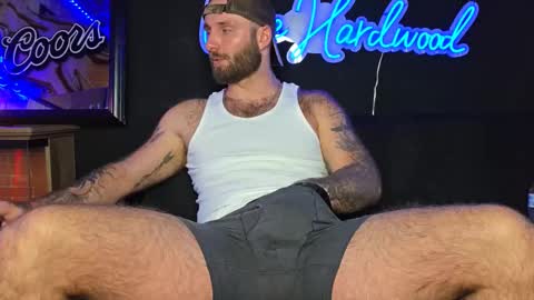 Snapshot of lancehardwood222 chatting on 01-18-26, 01:09 LANCE online show from 01-18-26, 01:09