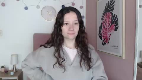 Snapshot of lanna_mills chatting on 06-15-26, 01:02 Lanna online show from 06-15-26, 01:02