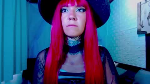 Snapshot of lannie_gonzales chatting on 03-27-26, 05:23 LANNIE online show from 03-27-26, 05:23