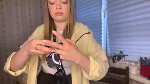 Hello My name is Lola online show from 03-28-26, 01:54