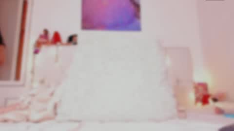 Snapshot of lara_066 chatting on 04-14-26, 04:02 online show from 04-14-26, 04:02