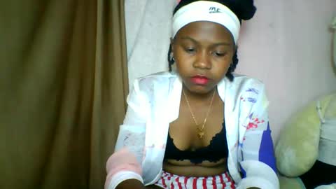 lara_belle online show from 05-15-26, 10:22
