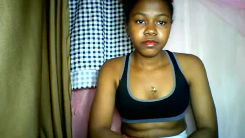 lara_belle online show from 06-18-26, 09:47