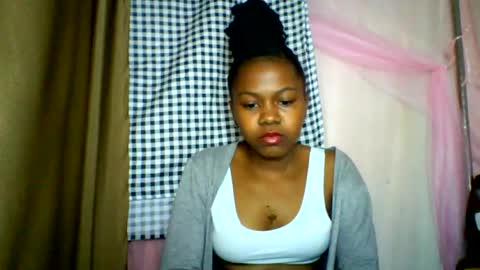 lara_belle online show from 06-23-26, 05:05