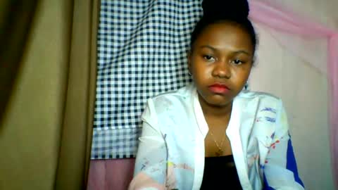 lara_belle online show from 06-25-26, 05:17