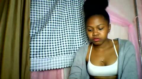 lara_belle online show from 06-29-26, 10:15