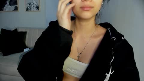 Lara Madisson online show from 11-03-25, 05:20