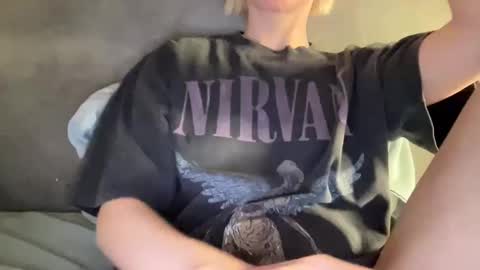 Lara Neon online show from 02-04-26, 04:02