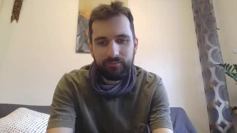 Snapshot of laraaan chatting on 12-20-25, 01:07 laraaan online show from 12-20-25, 01:07