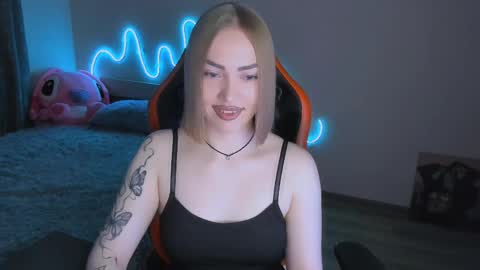 LaraKrein lk online show from 04-06-26, 03:46