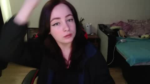 Laralianna online show from 04-27-26, 10:46