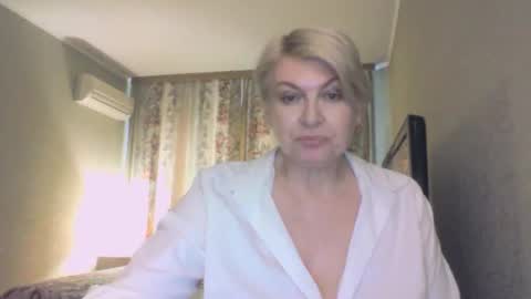 Snapshot of laramrs chatting on 04-25-26, 01:41 laramrs online show from 04-25-26, 01:41