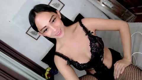 Snapshot of lars_petite_obsession chatting on 05-10-26, 11:10 Lars online show from 05-10-26, 11:10