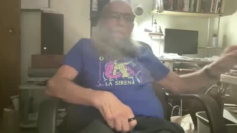 chris online show from 01-10-26, 04:03